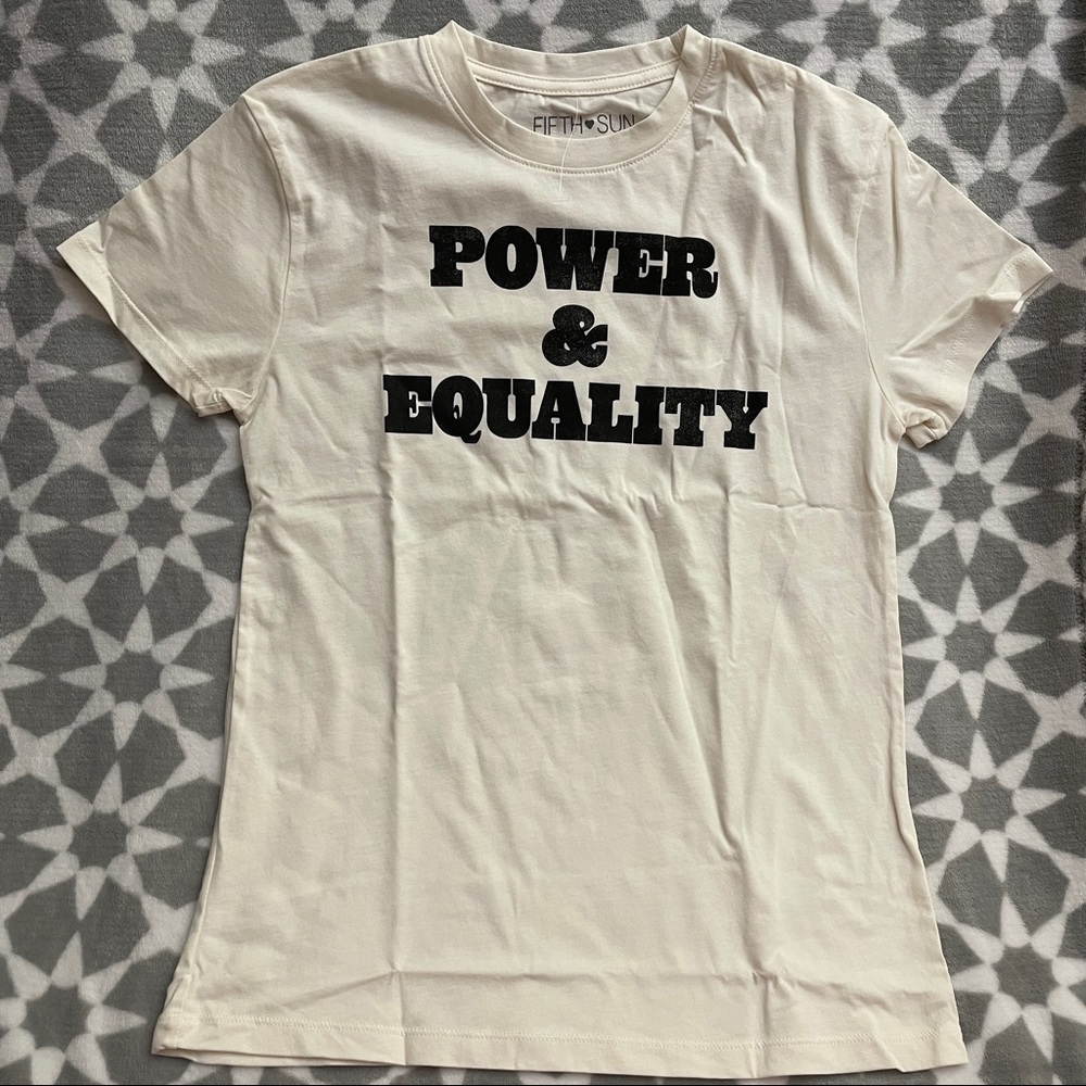 🌸 5 for $25 // Fifth Sun Power & Equality shirt S NWOT